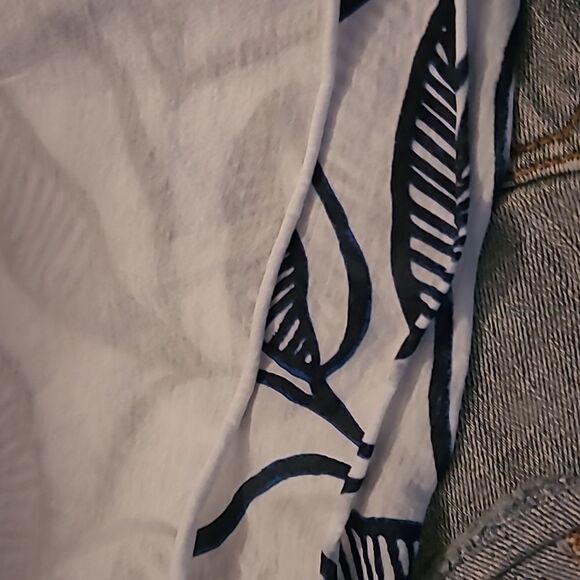 SCOTCH & SODA REVERSE PATTERN WHITE NAVY BLUE FLORAL TSHIRT TOP S SMALL - Picture 9 of 9